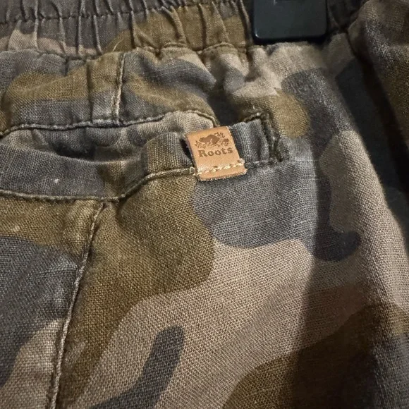 Roots Canada Camo Jogger Pants | Hemp Blend | Elastic Waist - Picture 4 of 5